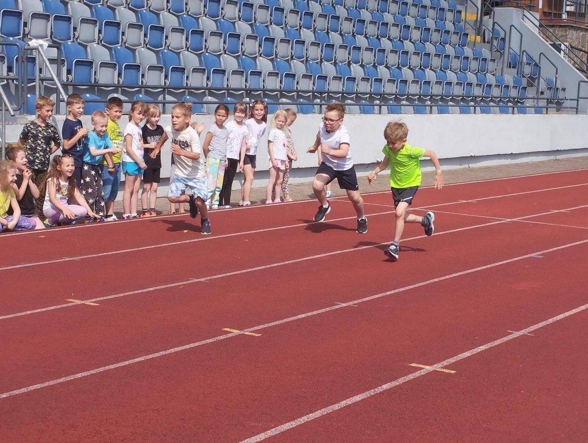 Běháme na stadionu - 1.A + 1.C