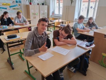 Poslední hodiny před prázdninami? Hravé, tvořivé a venku!