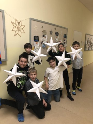 Vánoční tvoření ve výuce VV a PČ