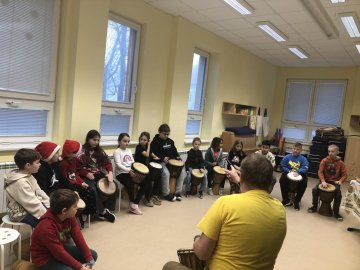 Muzikoterapie ve 2. A a ve 2. B