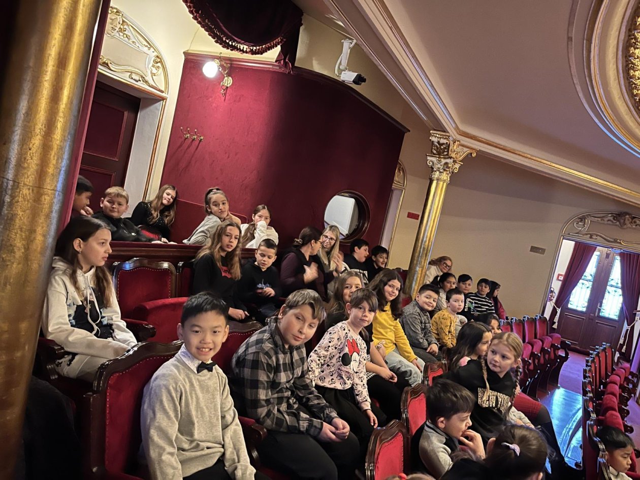 Divadelní představení