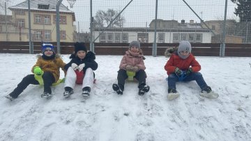 Radovánky na sněhu