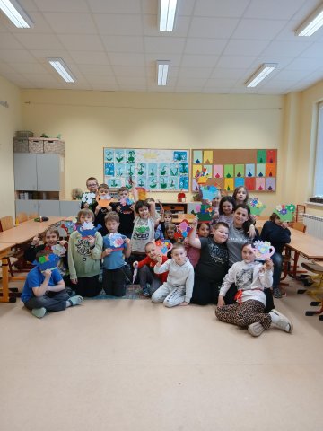 Konev z papíru má své kouzlo.