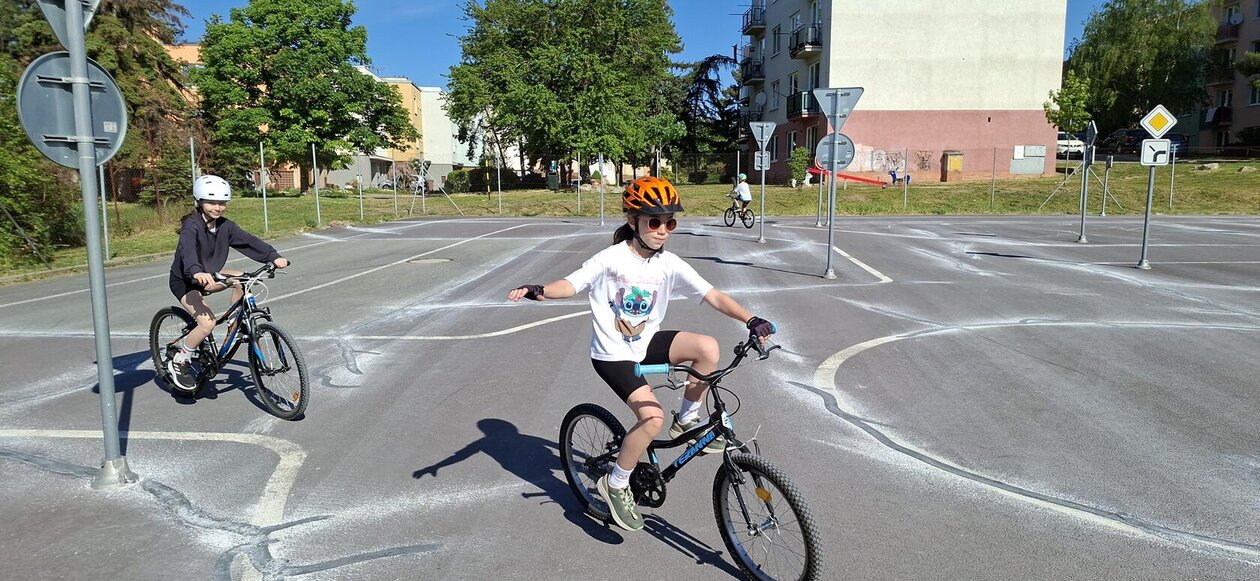 Mladí cyklisté ze 4.A